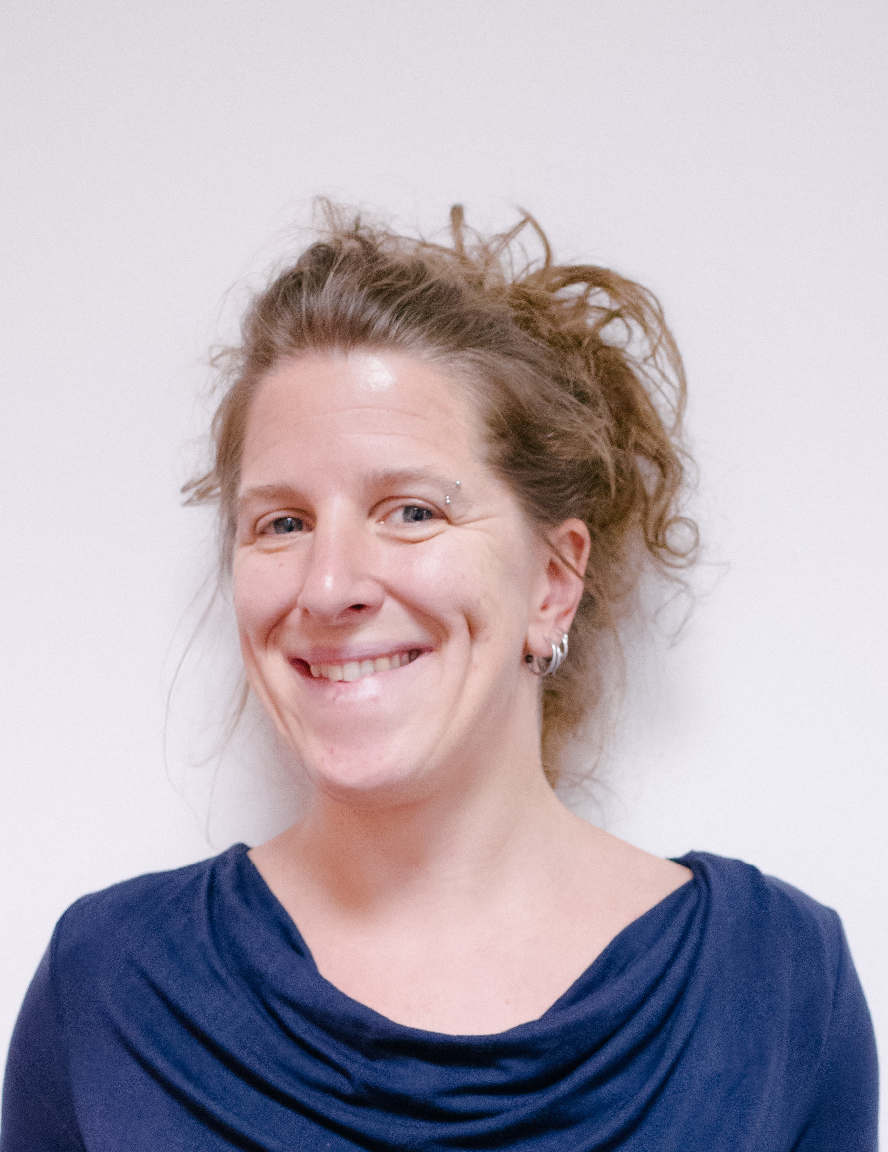 Dr. Elisabeth Stachura Dr. Elisabeth Stachura